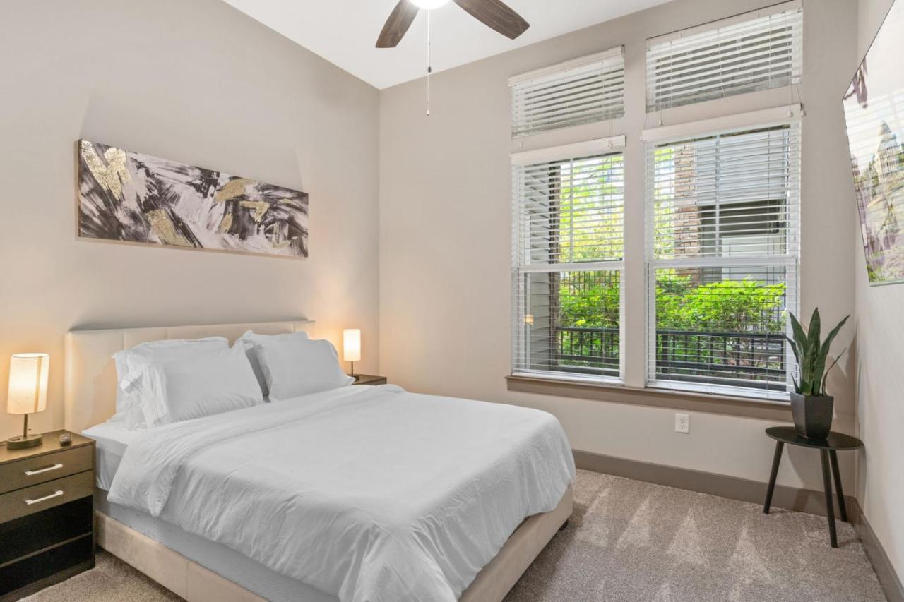 Grand Luxury Premium Vaulted Ceilings Apartment Удбридж Екстериор снимка