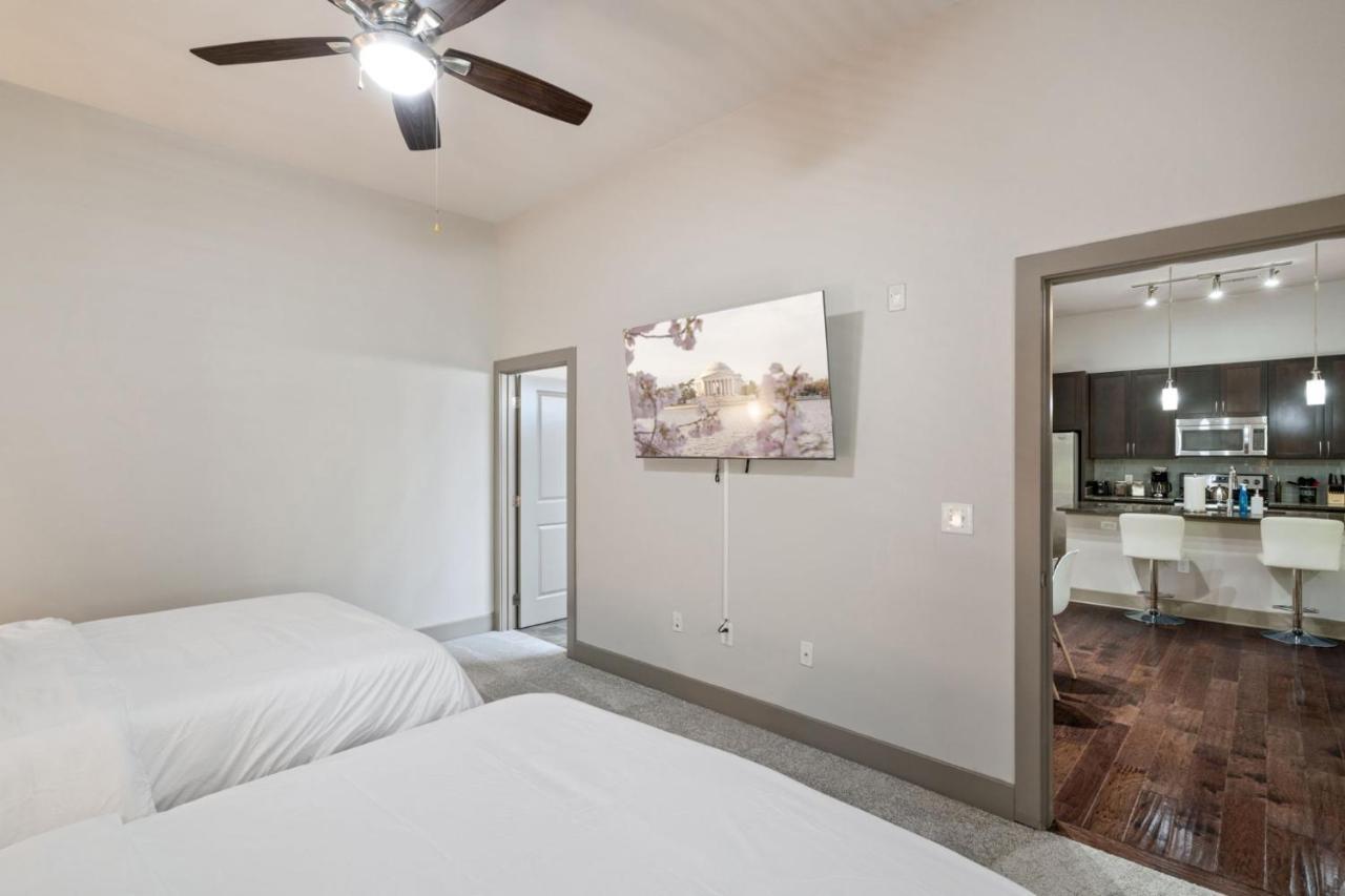 Grand Luxury Premium Vaulted Ceilings Apartment Удбридж Екстериор снимка
